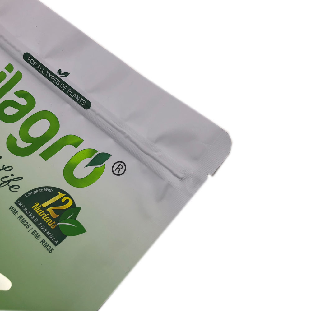 工厂生产定制徽标肥料袋，带拉链肥料塑料袋